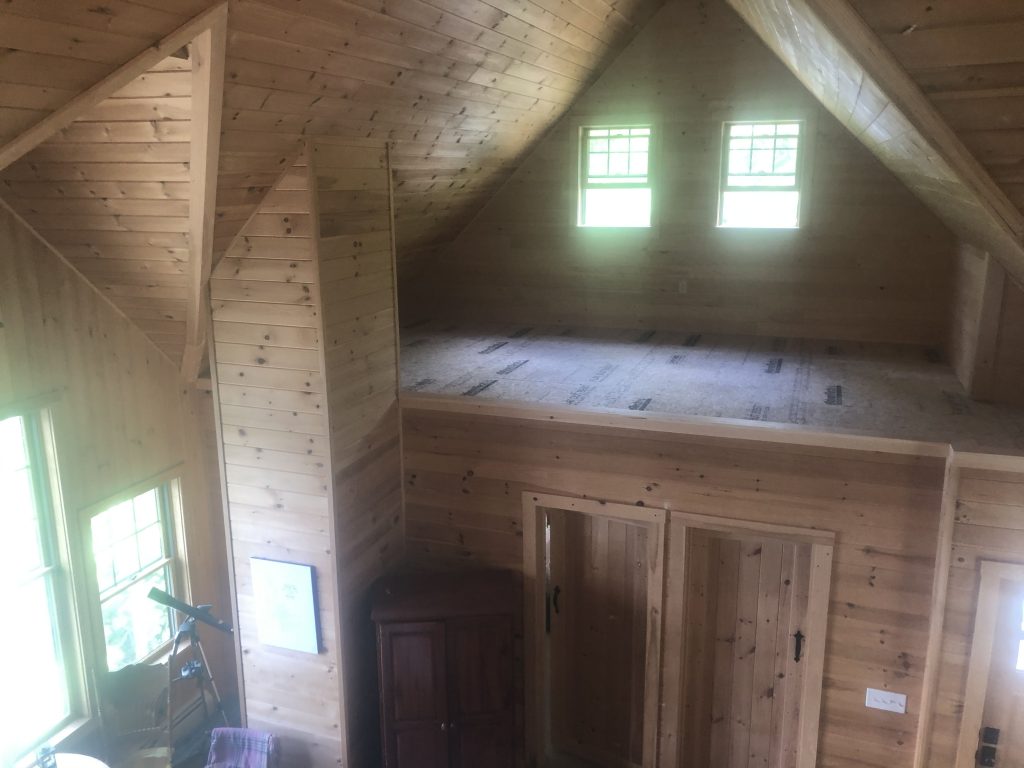 Finished loft in pine V-Match
